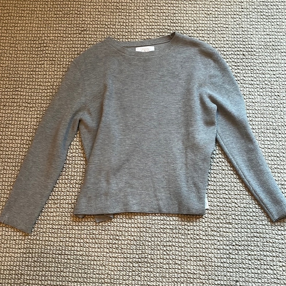 Grey zara sweater!